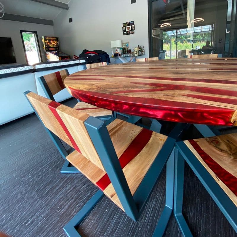 Table en bois et résine époxy réalisée par La Cave à Bois